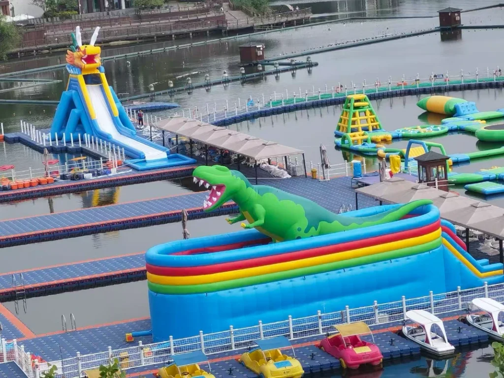 2custom water & land inflatable play design